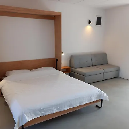 Fully Renovated Stinjan Near The Apartman *