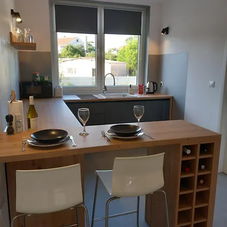 Fully Renovated Stinjan Near The Apartment *